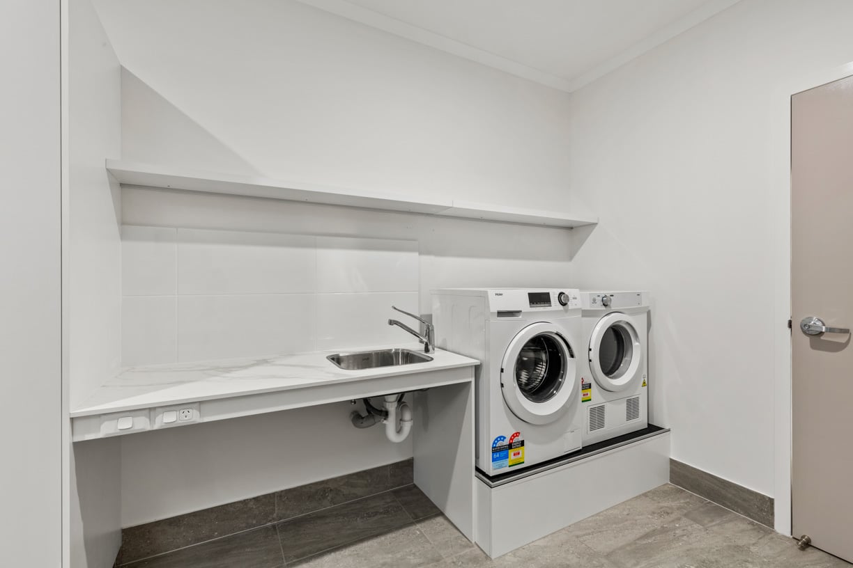 Live close to Innisfail CBD — Home image 6