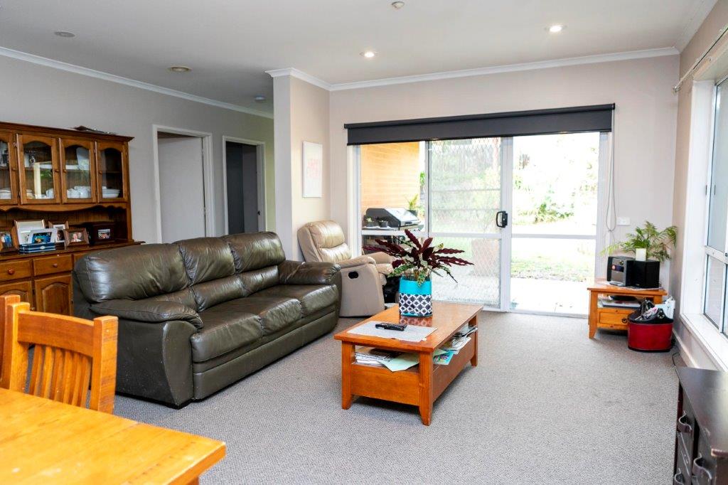 Delightfully welcoming home in Ringwood — Home image 4