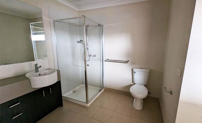 🙋‍♂️🙋‍♂️🙋‍♂️ Male only SIL/MTA/STA in the beautiful LALOR — Home image 7