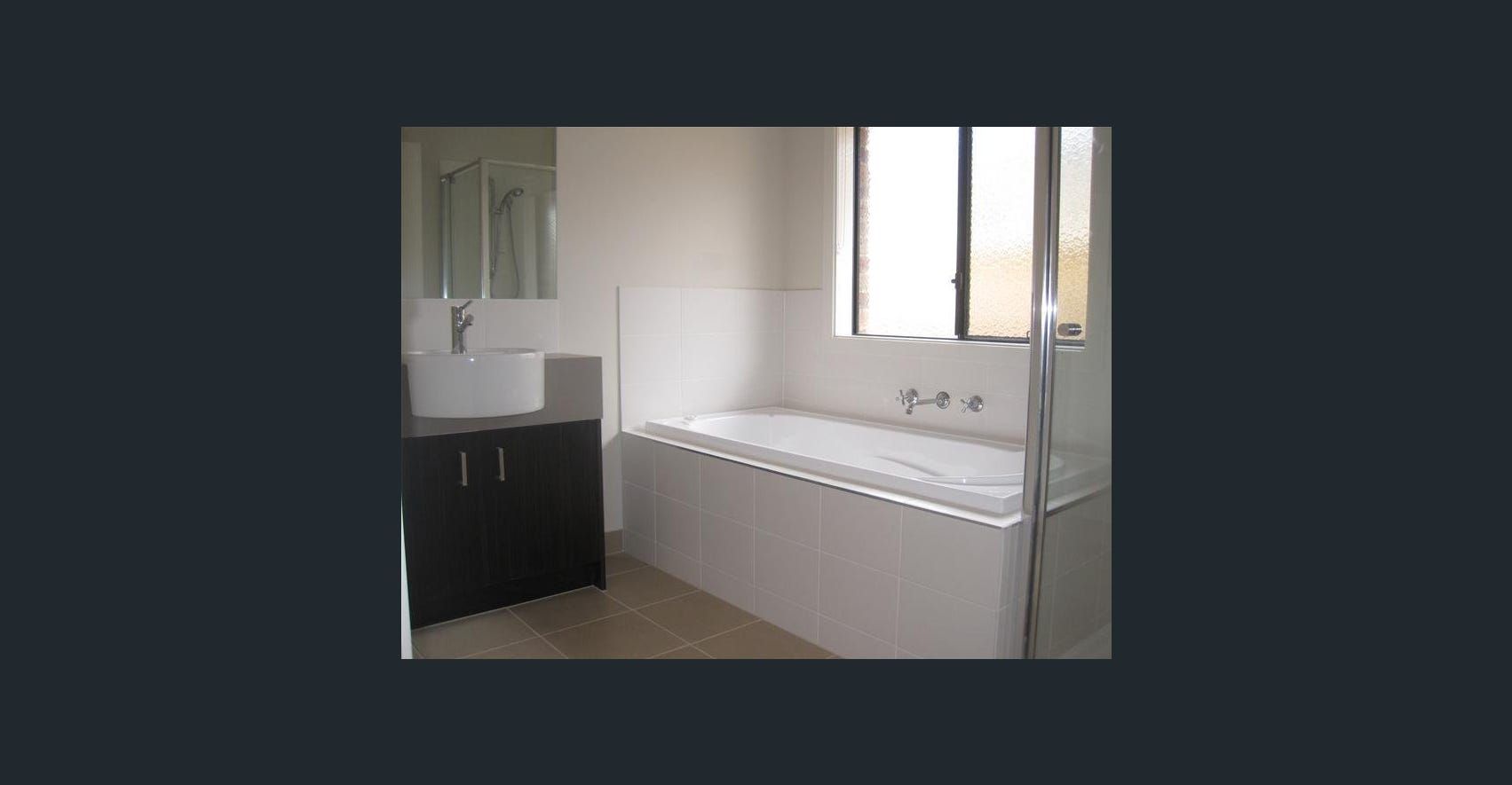 🙋‍♂️🙋‍♂️🙋‍♂️ Male only SIL/MTA/STA in the beautiful LALOR — Home image 8