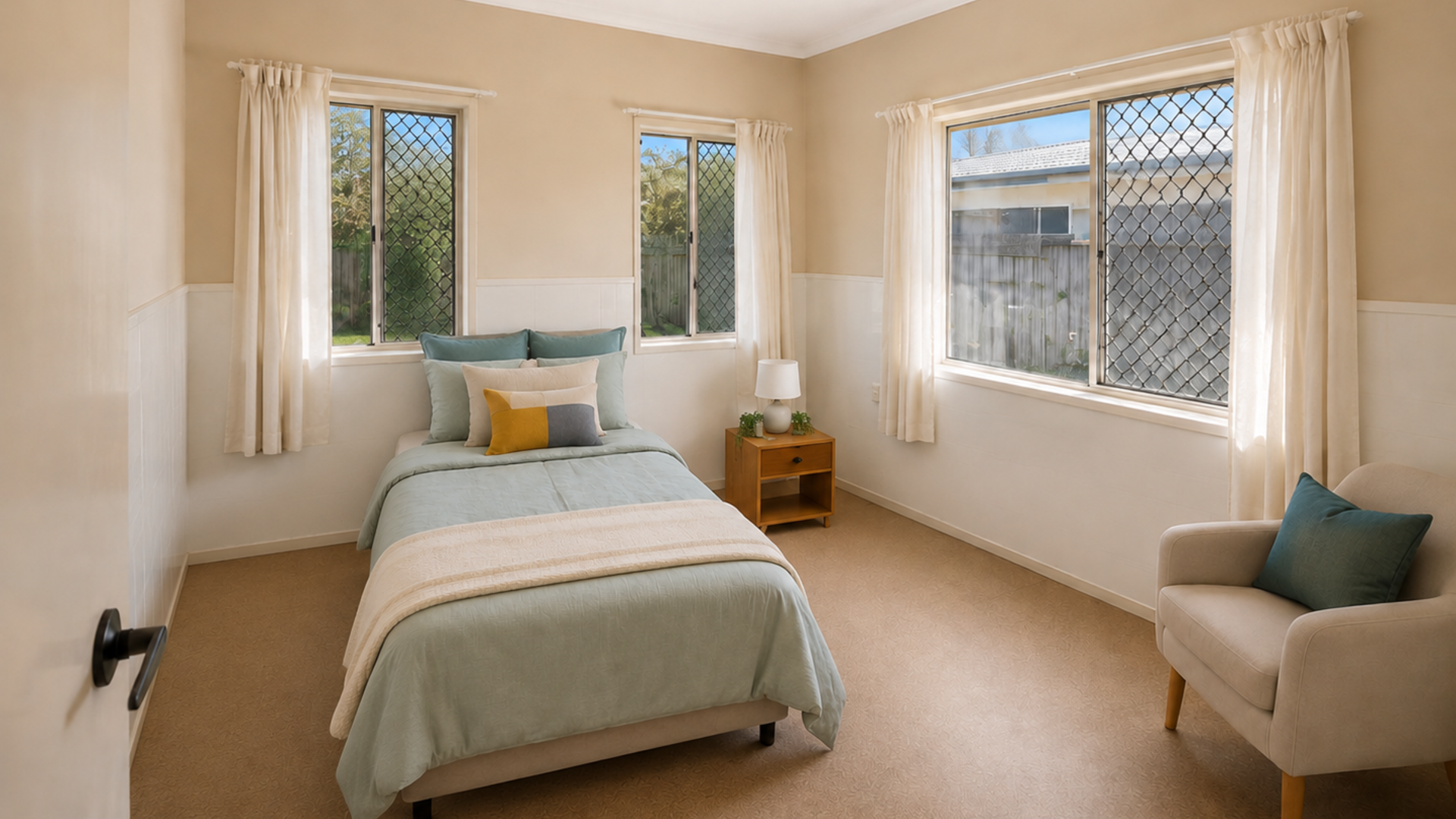 Enjoy comfortable supported living in a welcoming home close to shops, parks and everyday amenities — Home image 4