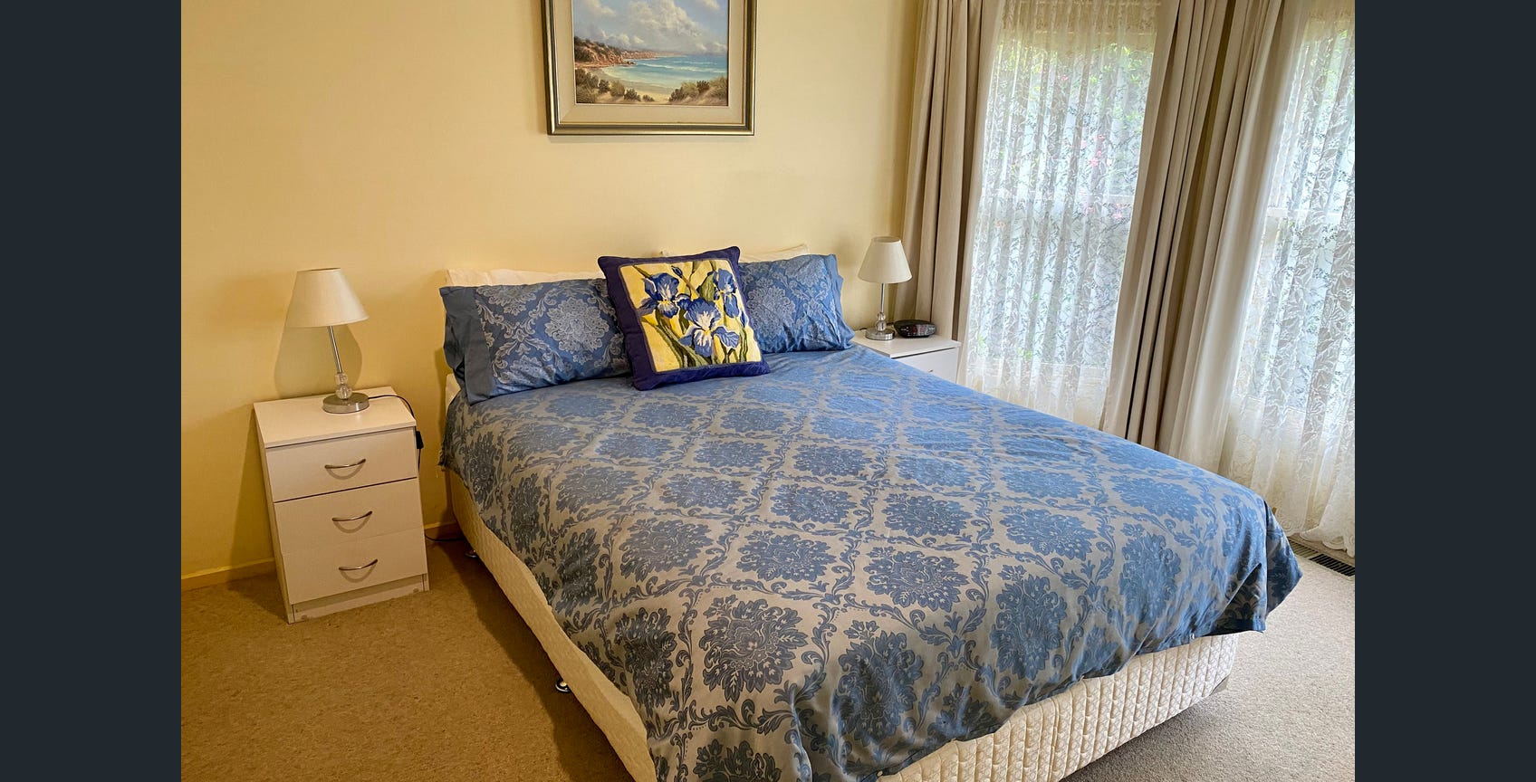 Beautiful SIL Home in Dromana, Stone throw from the beach — Home image 2