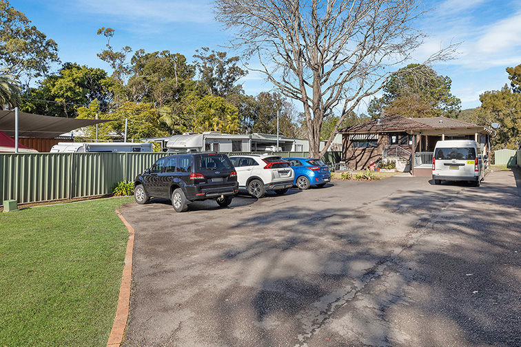 Blackalls Park - Rural Outlook with an Amazing Outdoor Area — Home image 6