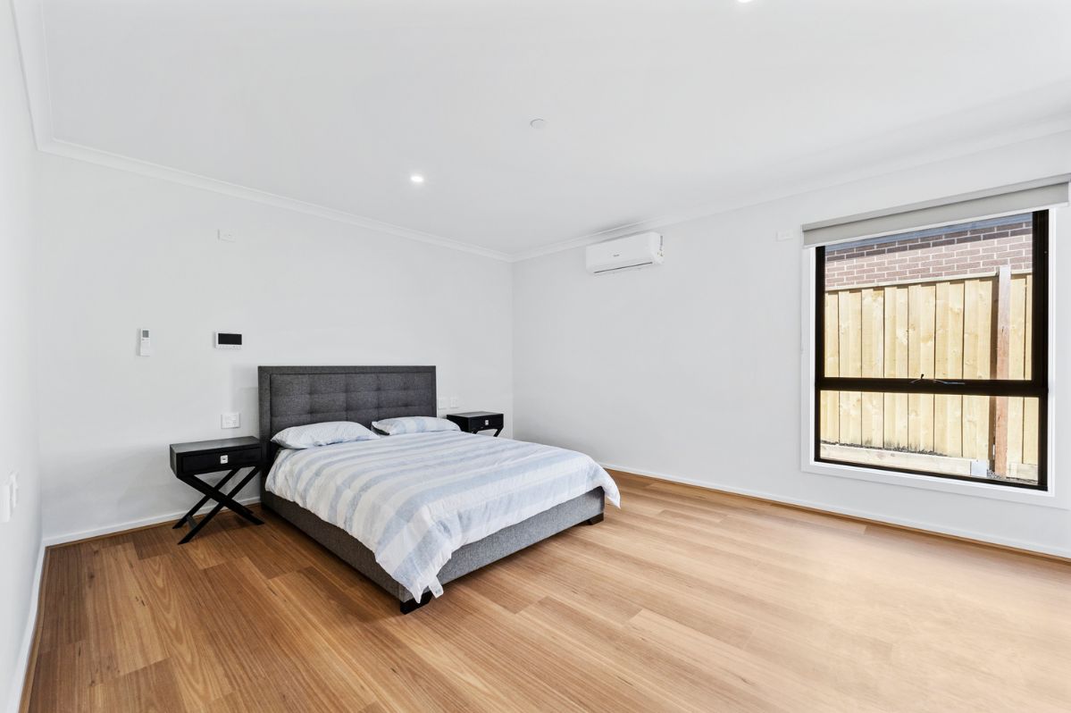 Modern 3-Bedroom HPS - Bronwyn Way, Wyndham Vale VIC — Home image 2