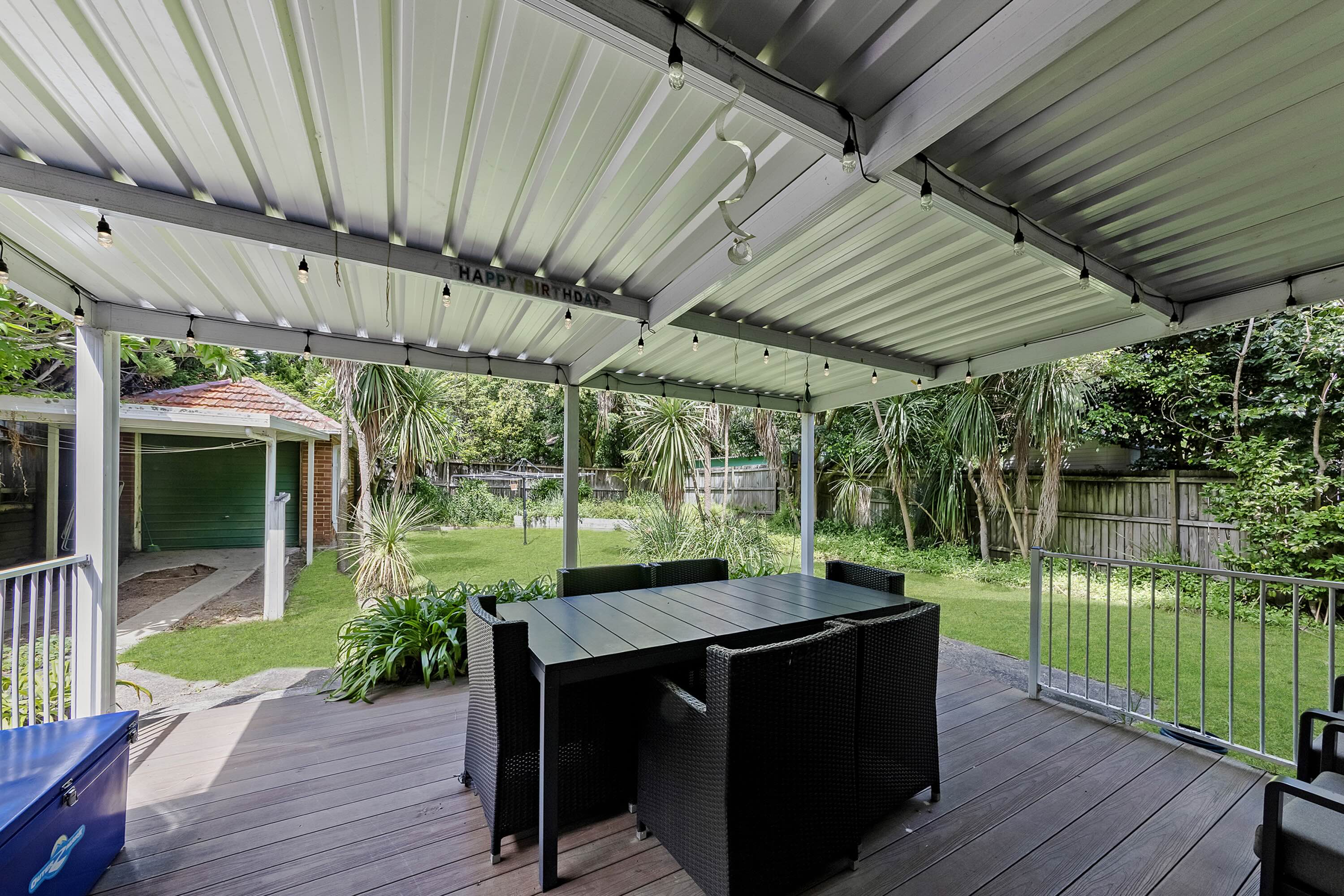 SIL home in Roseville — Home image 5