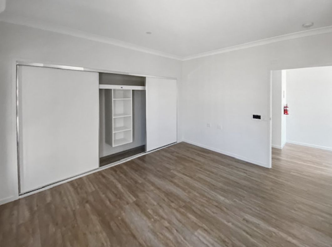 2 SDA Rooms (HPS) + OOA, Available Now in Blacks Beach! — Home image 2