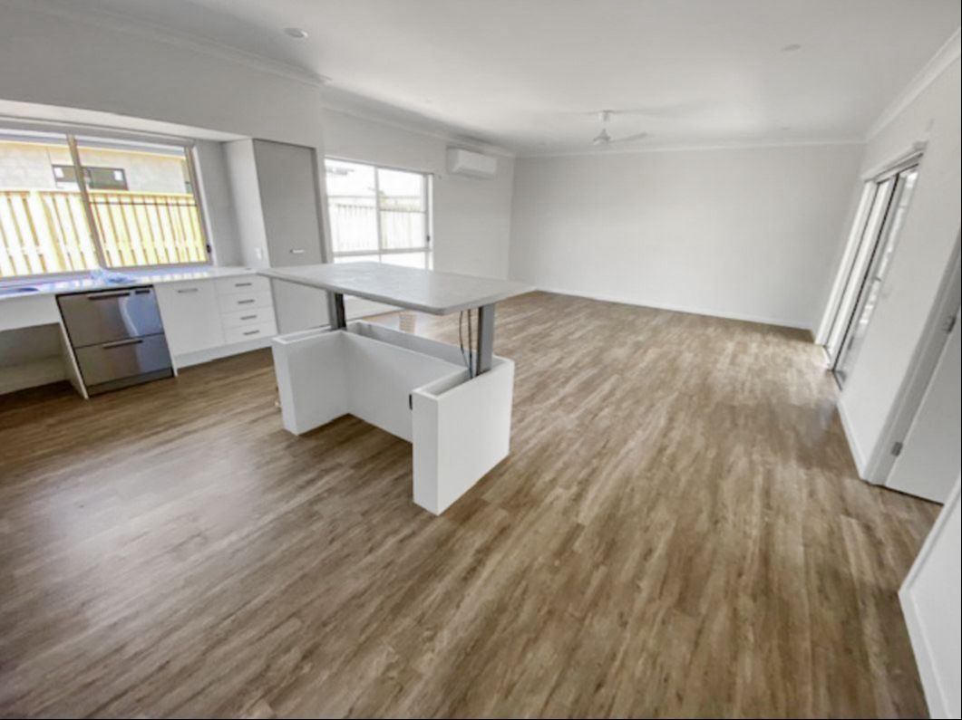 2 SDA Rooms (HPS) + OOA, Available Now in Blacks Beach! — Home image 6