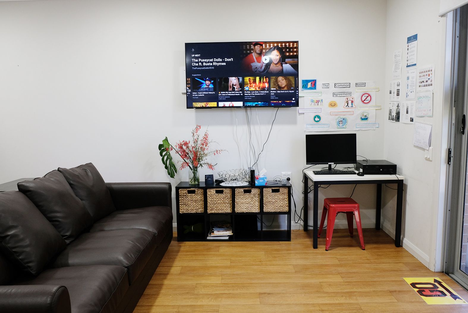 Discover — Home image 12