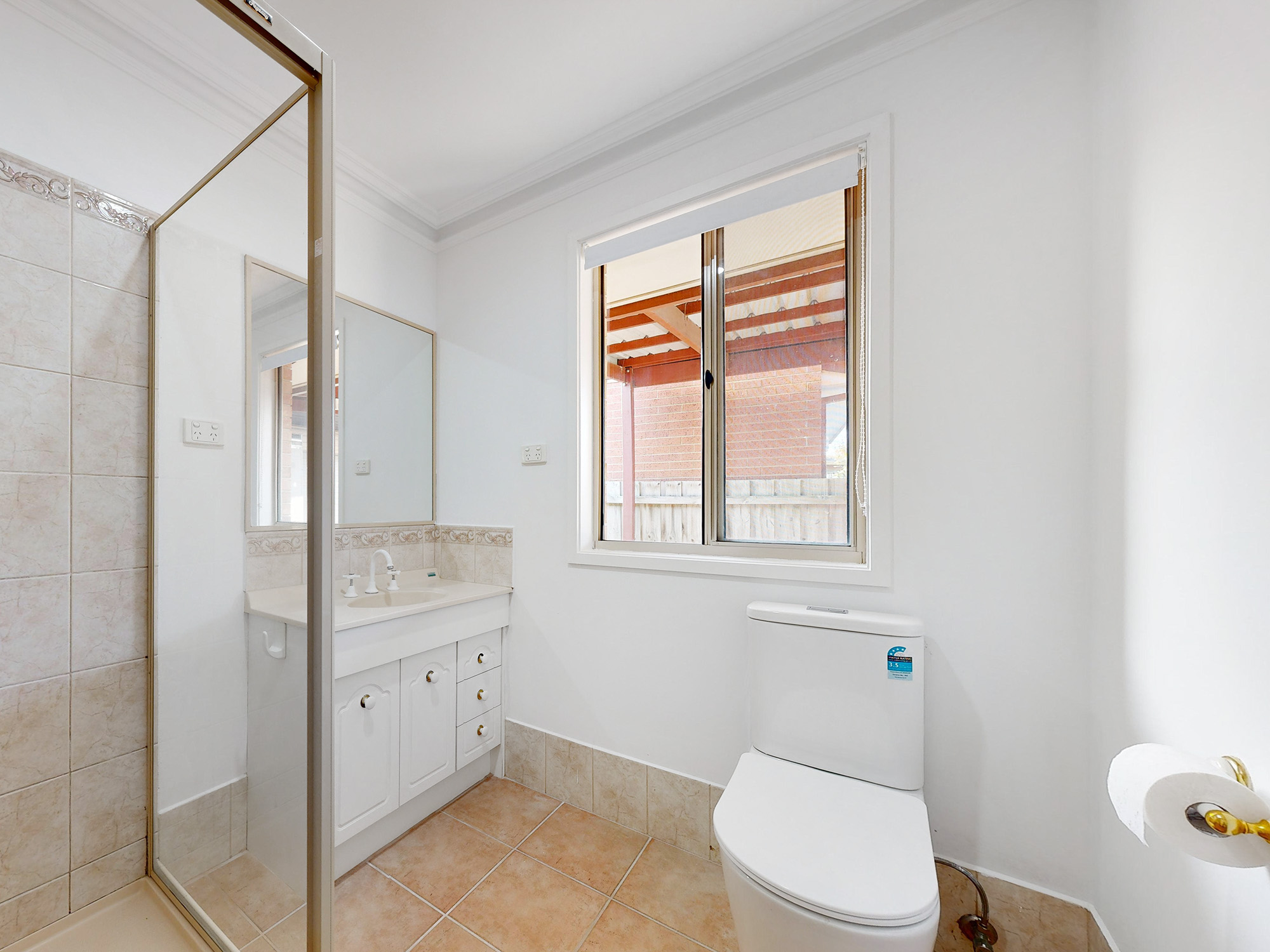 Spacious Family-Style Home, Close to All Amenities (SIL/STA/MTA) — Home image 14