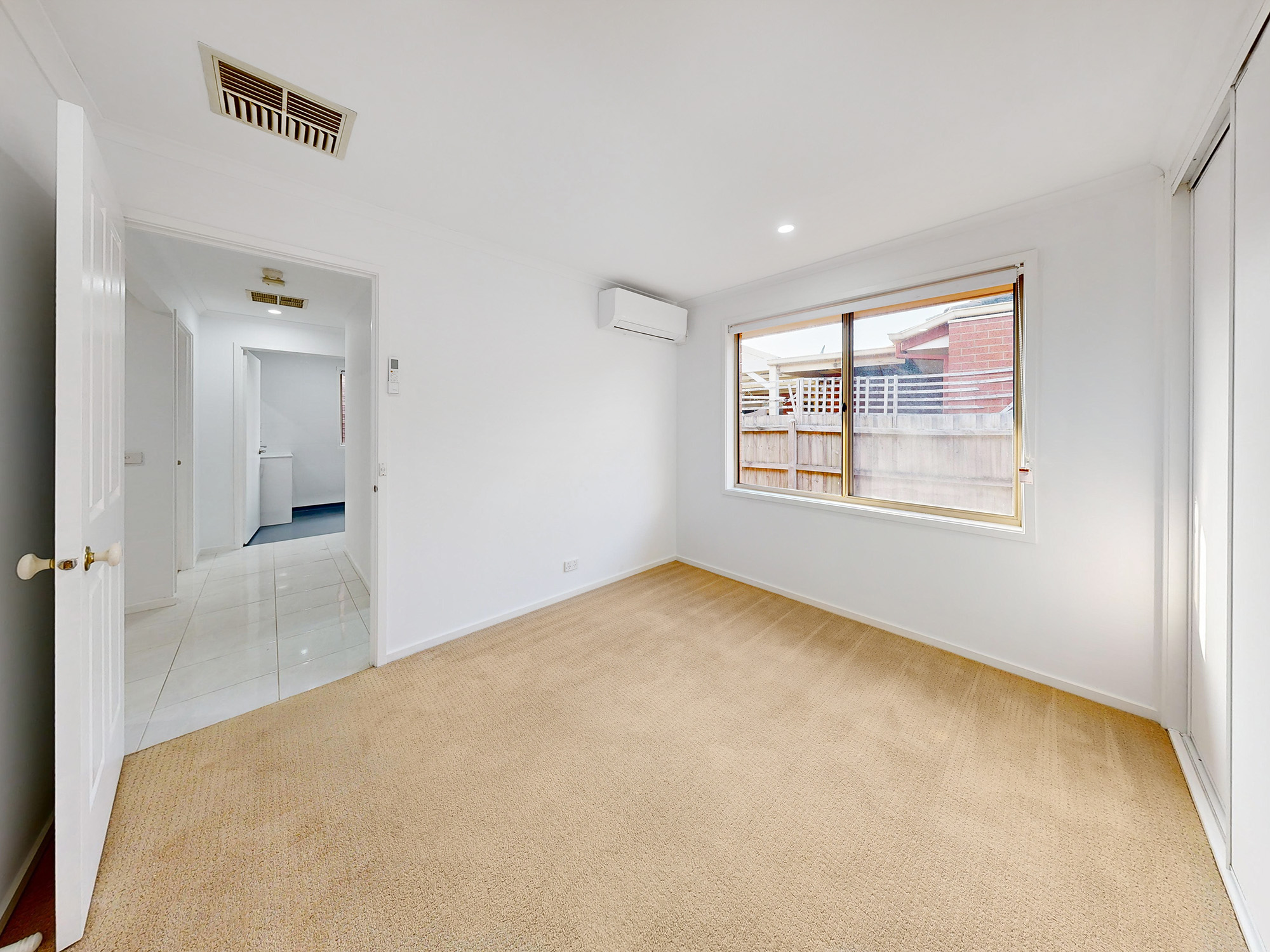 Spacious Family-Style Home, Close to All Amenities (SIL/STA/MTA) — Home image 18