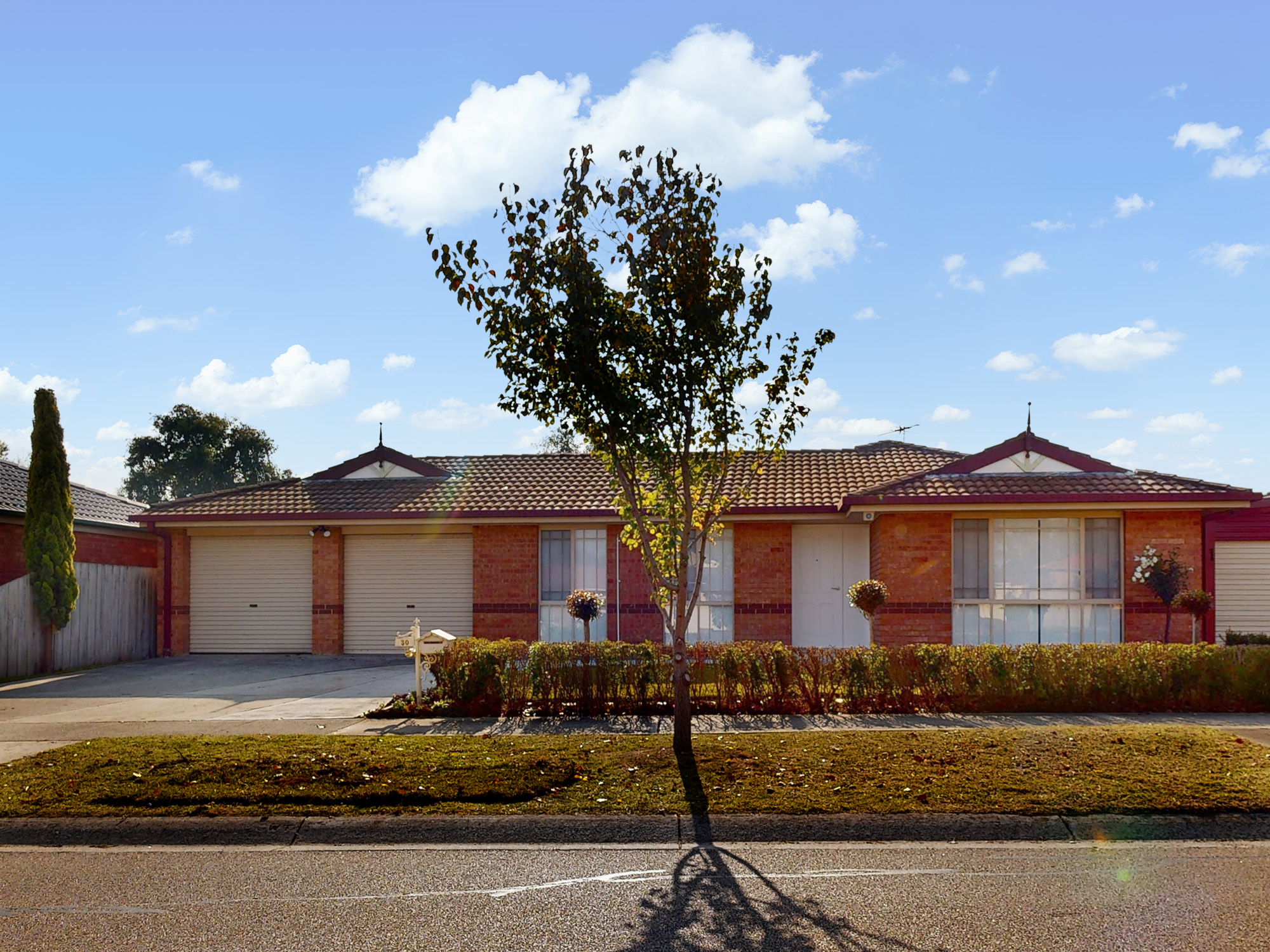 Spacious Family-Style Home, Close to All Amenities (SIL/STA/MTA) — Home image 21