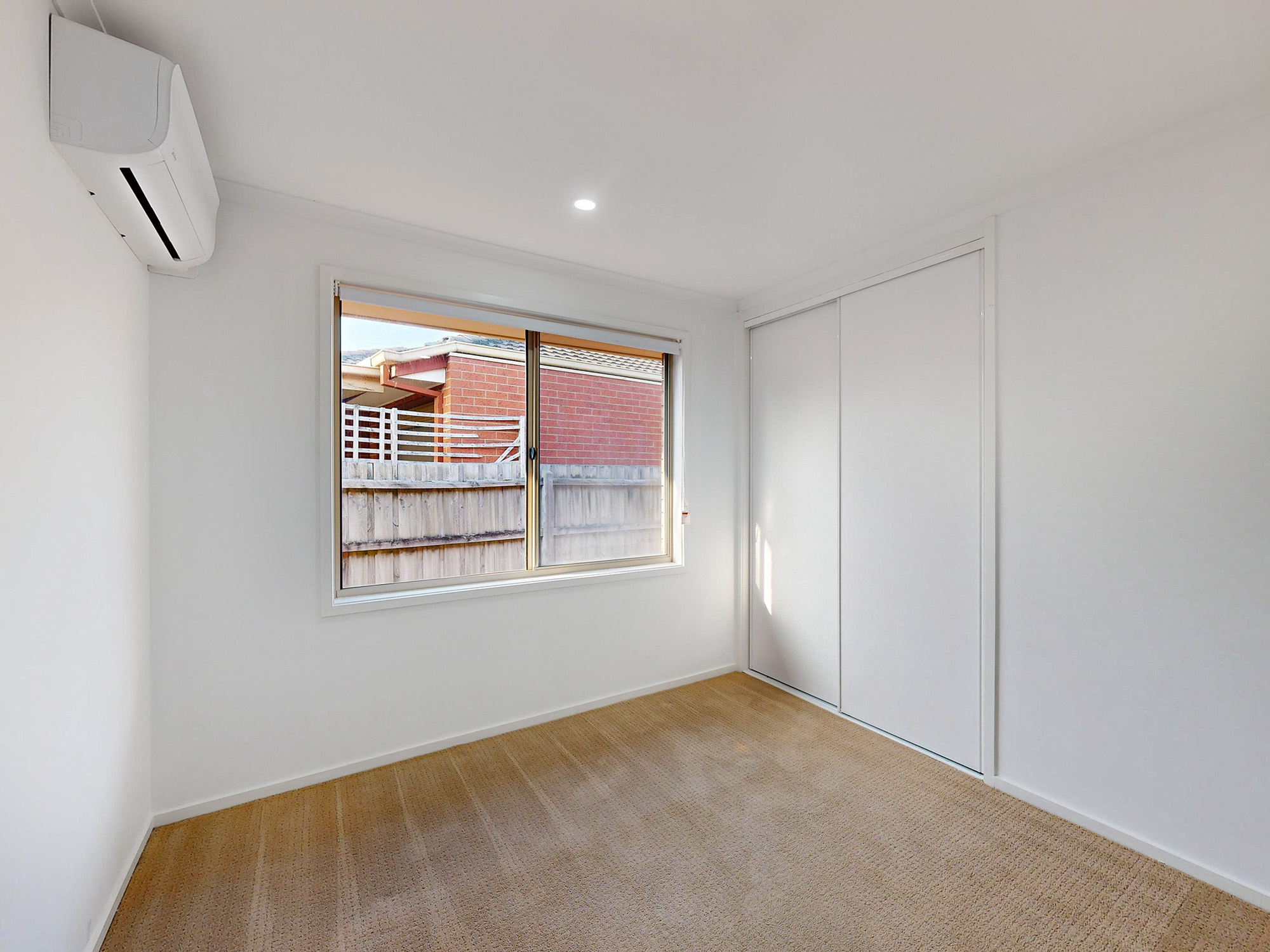 Spacious Family-Style Home, Close to All Amenities (SIL/STA/MTA) — Home image 2
