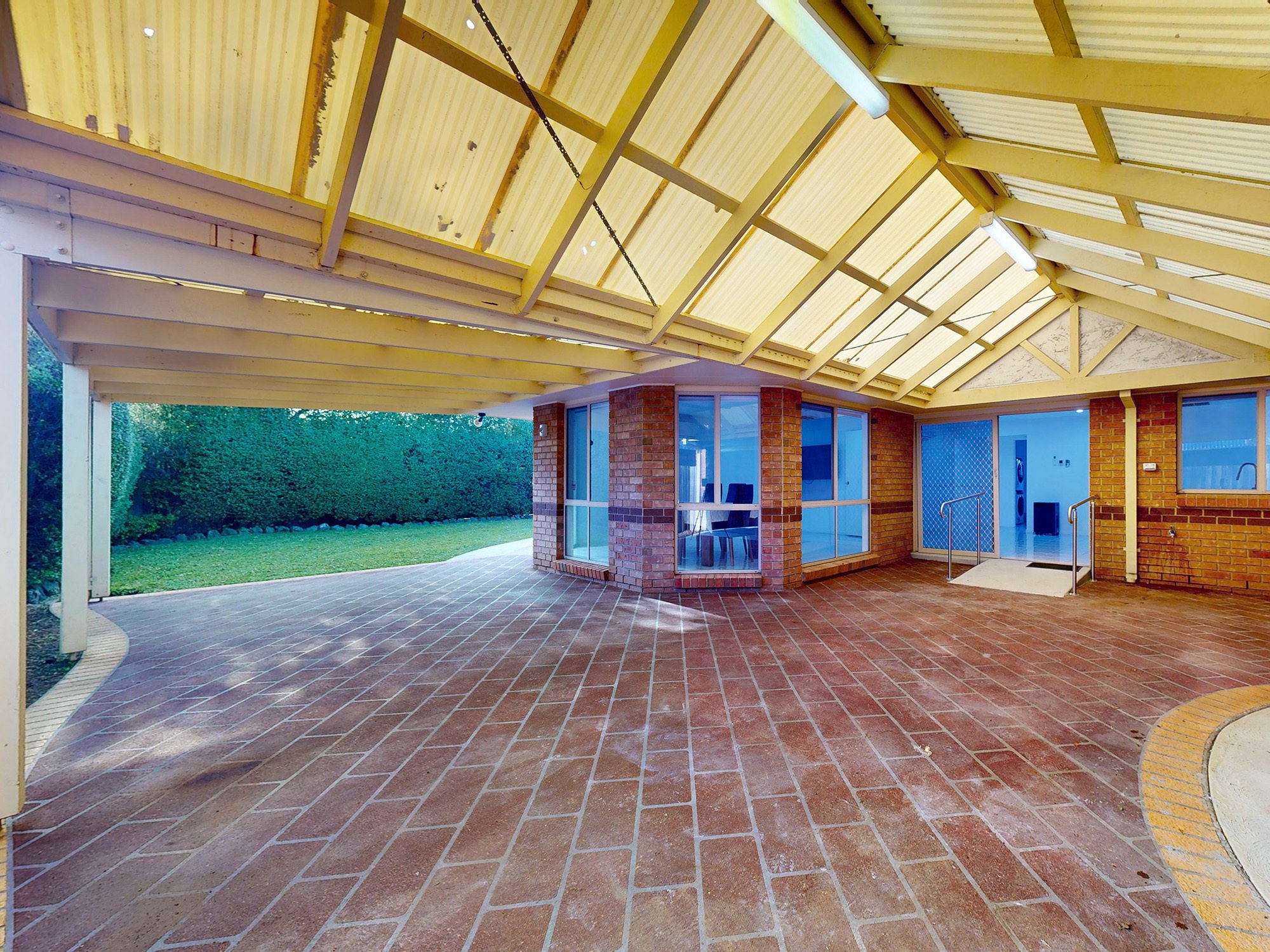 Spacious Family-Style Home, Close to All Amenities (SIL/STA/MTA) — Home image 7