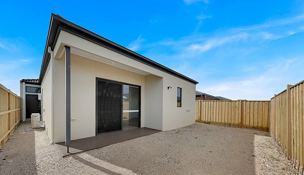 NEW Robust House in Beveridge Available Now! — Home image 4