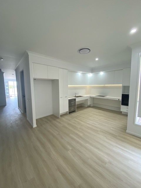 3 Bedroom + OOA HPS Property Available at Redland Bay — Home image 5