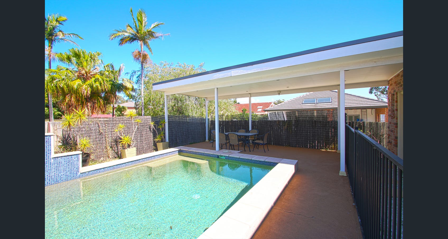 Spacious home with a pool and Granny Flat — Home image 3