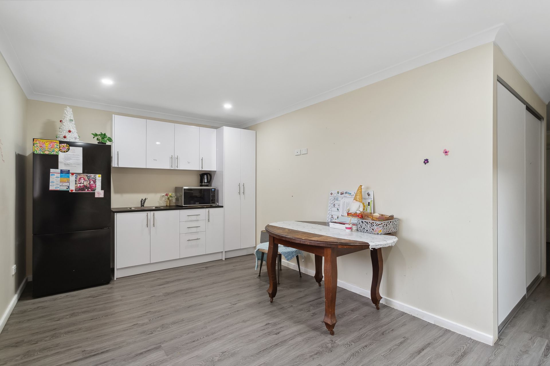 Lovely Cooloongup SIL — Home image 6