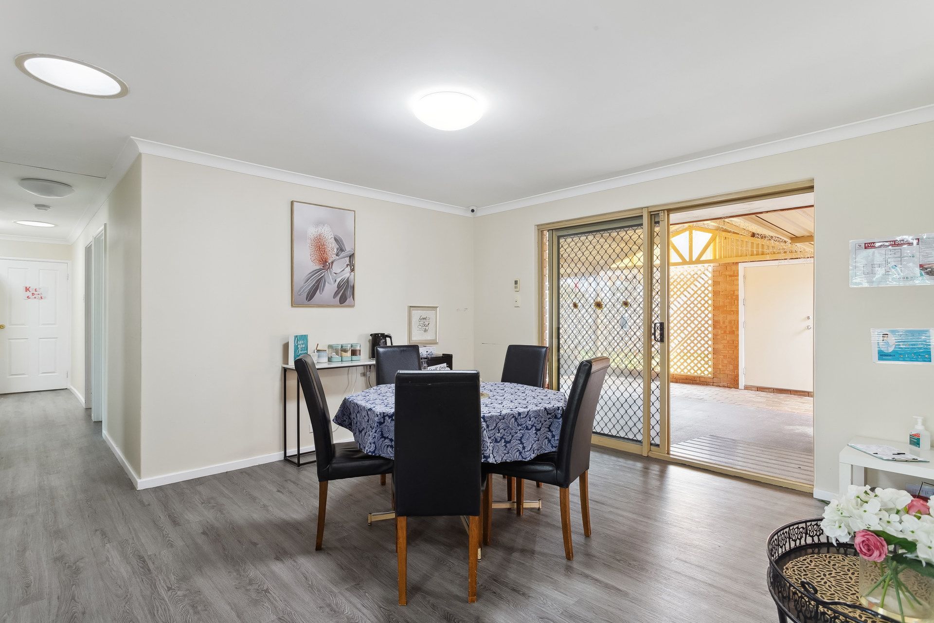 Lovely Cooloongup SIL — Home image 7