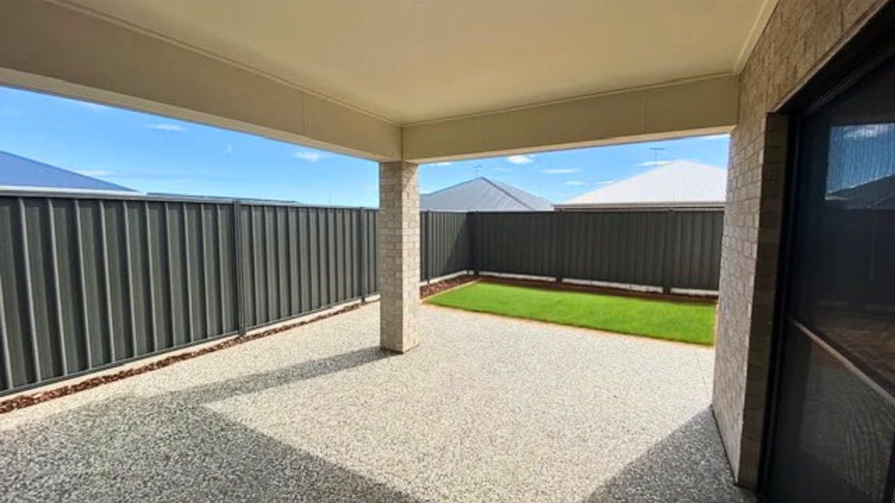 Davoren Park — Home image 8