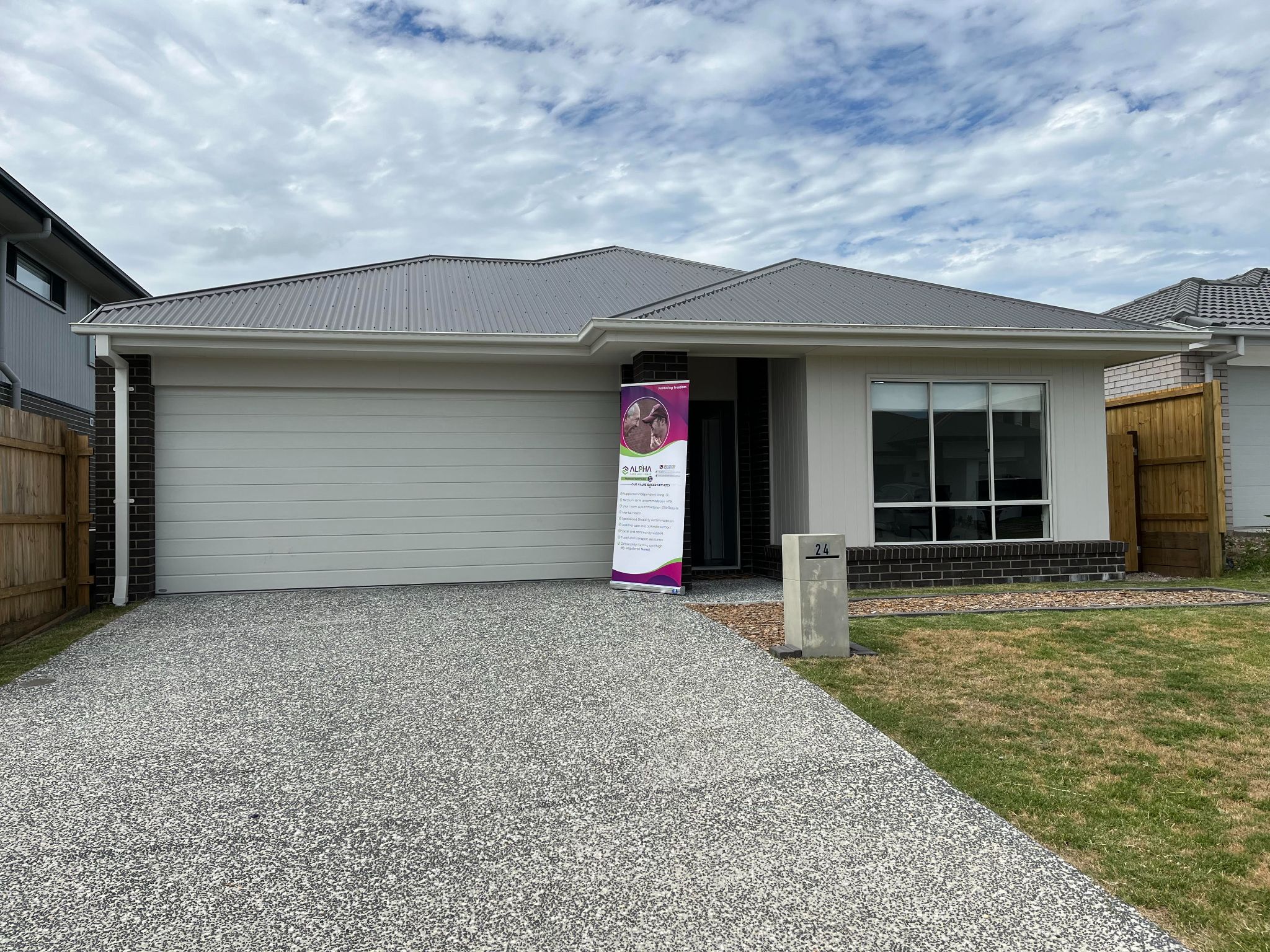 Emergency and Short-Term Accommodation, Park Ridge — Home image 8