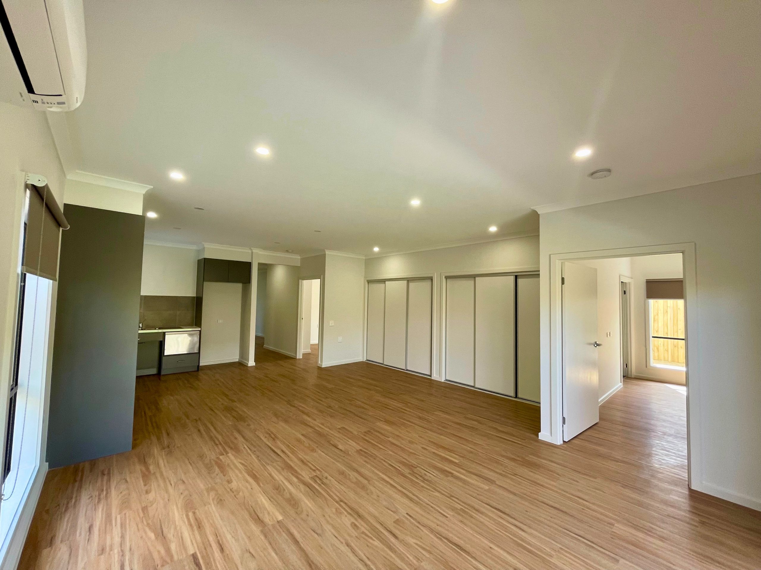 LANDRIDGE HPS & VILLA - Doreen, Victoria — Home image 2