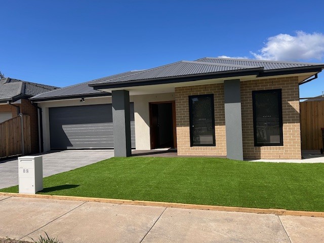 LANDRIDGE HPS & VILLA - Doreen, Victoria — Home image 8