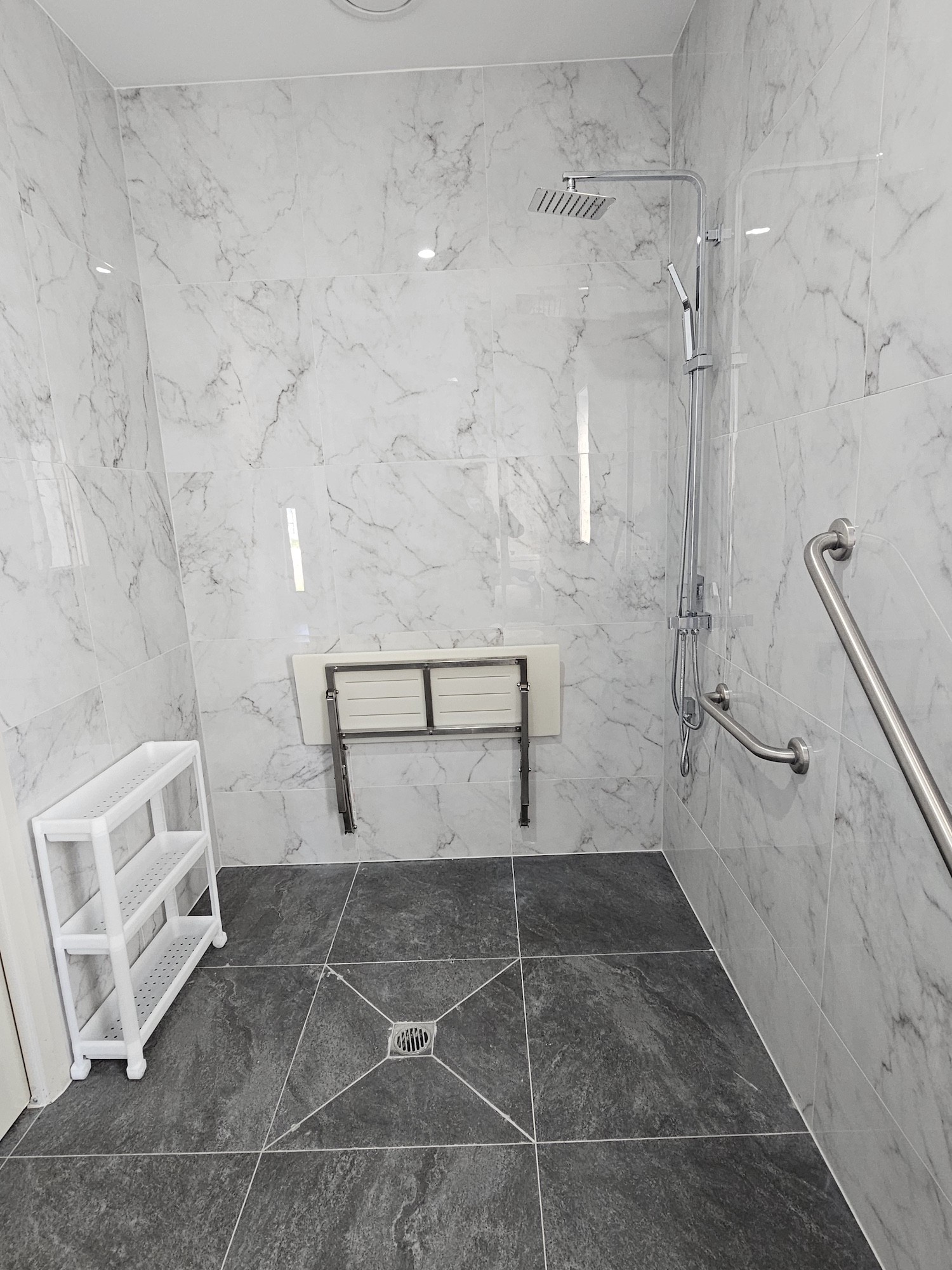 Fully Accessible 4BR, all with Ensuite - SIL Home - Lara - 2 Vacancy — Home image 16