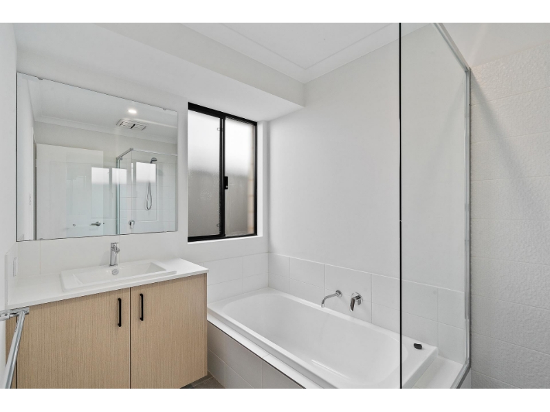 MTA/STA or SIL, Stunning home in Dudley Park — Home image 4
