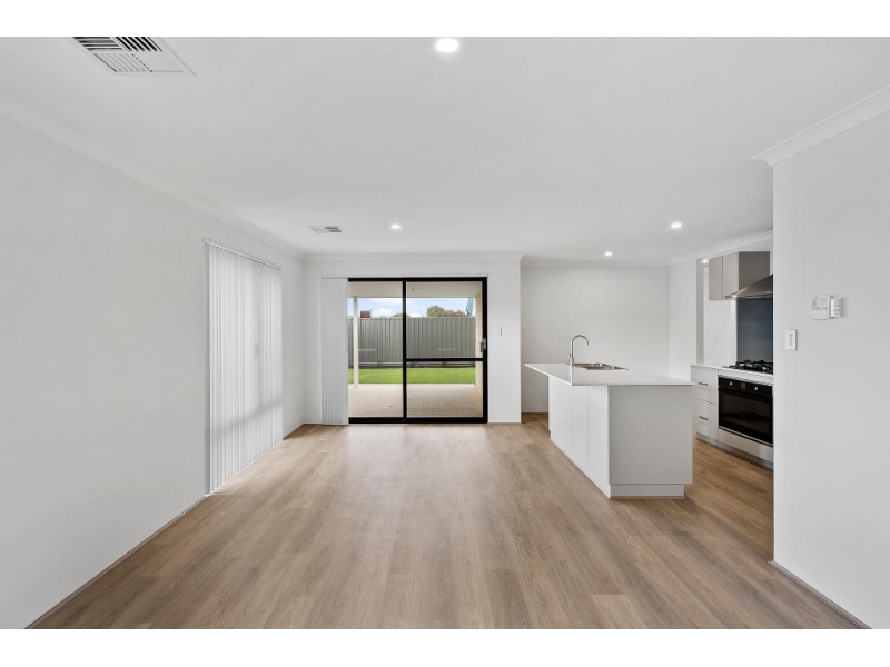 MTA/STA or SIL, Stunning home in Dudley Park — Home image 6