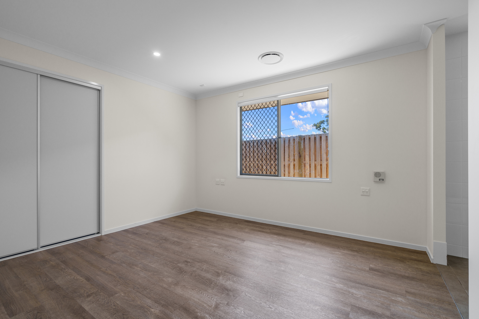 GLENVALE, QLD - HIGH PHYSICAL SUPPORT HOUSE (LOOKING FOR A CO-TENANT) — Home image 8