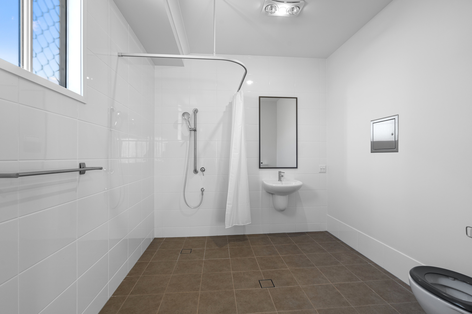 GLENVALE, QLD - HIGH PHYSICAL SUPPORT HOUSE (LOOKING FOR A CO-TENANT) — Home image 9