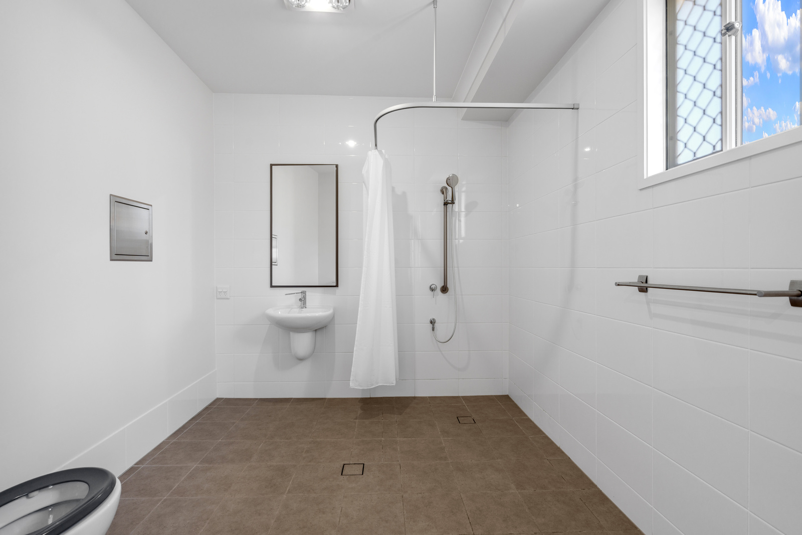 GLENVALE, QLD - HIGH PHYSICAL SUPPORT HOUSE (LOOKING FOR A CO-TENANT) — Home image 11