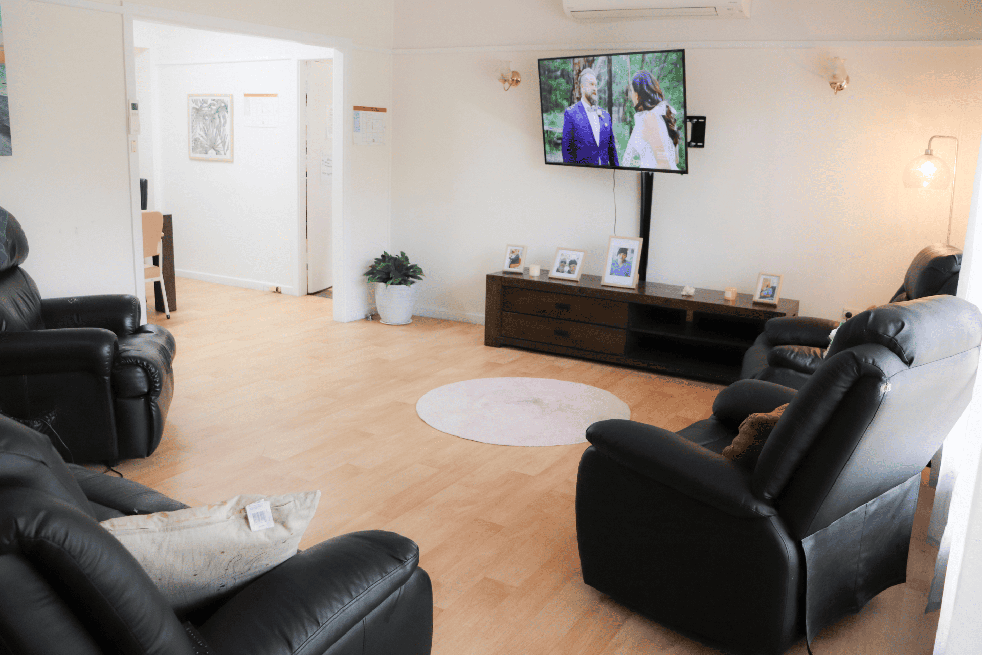Friendly SIL home centrally located in Sylvania, Sutherland Shire — Home image 2
