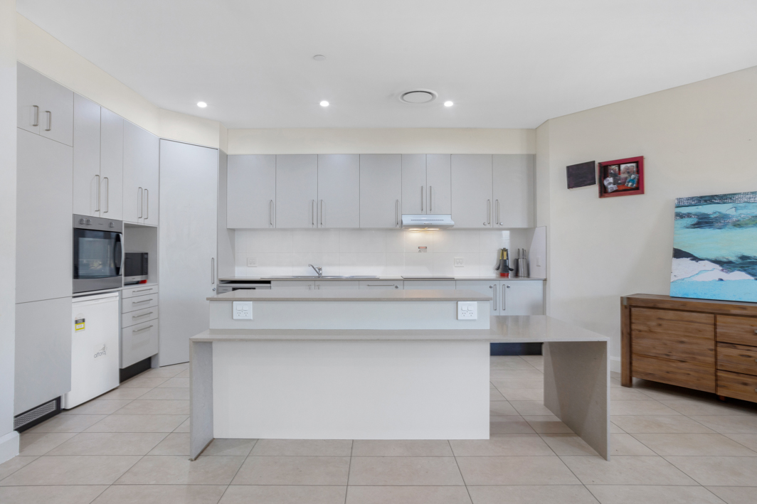 Penrith Villa with Open Living, Ensuite & Shared Outdoor Connection — Home image 2