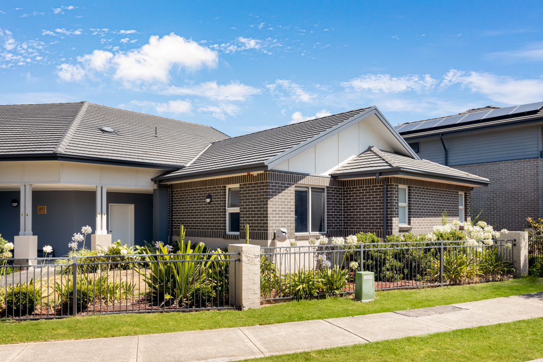 Penrith Villa with Open Living, Ensuite & Shared Outdoor Connection — Home image 5