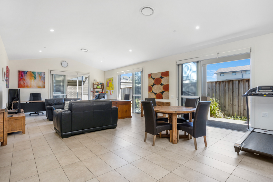 Penrith Villa with Open Living, Ensuite & Shared Outdoor Connection — Home image 7