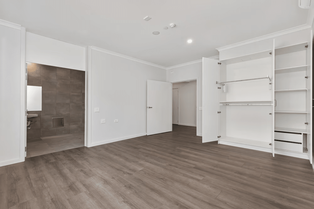Clyde – Modern & Stylish HPS/FA/IL Home — Home image 5