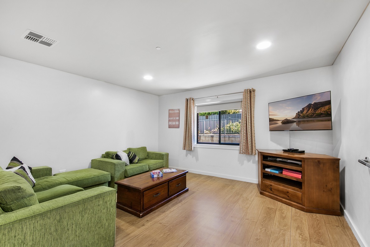 Beautiful modern shared home located in Goulburn — Home image 4