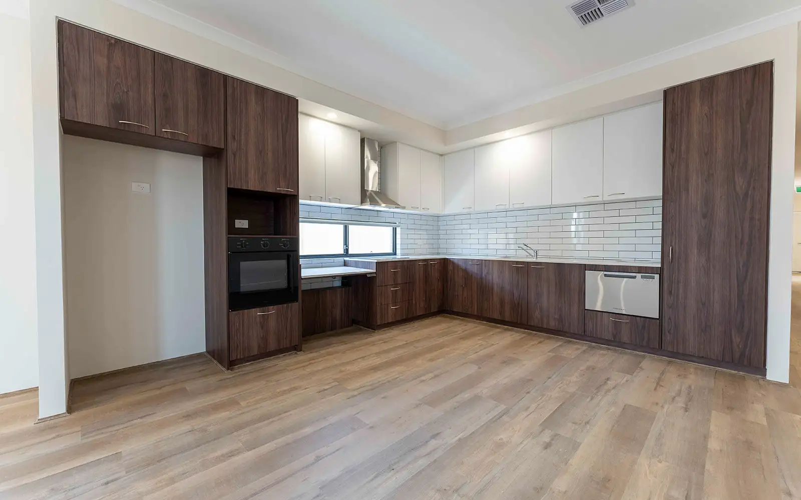 Discover Unmatched Comfort and Accessibility in HILBERT — Home image 4