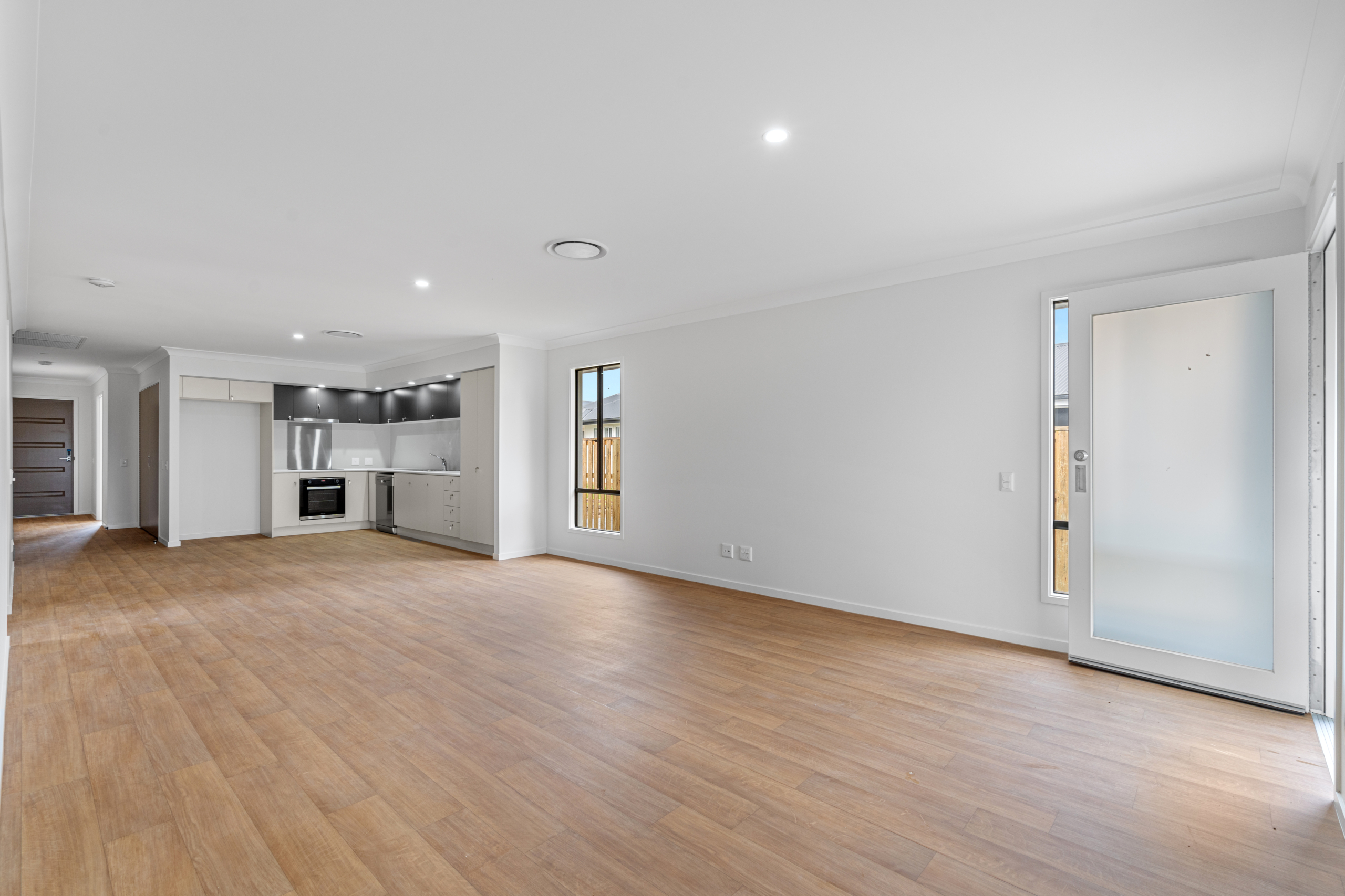 Fernvale, Ipswich Qld - ROBUST / IMPROVED LIVEABILITY HOUSE — Home image 2