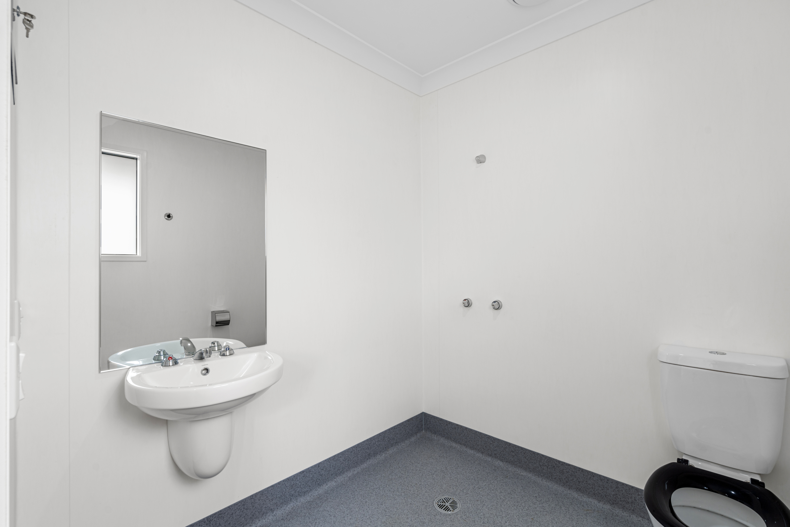 Fernvale, Ipswich Qld - ROBUST / IMPROVED LIVEABILITY HOUSE — Home image 11