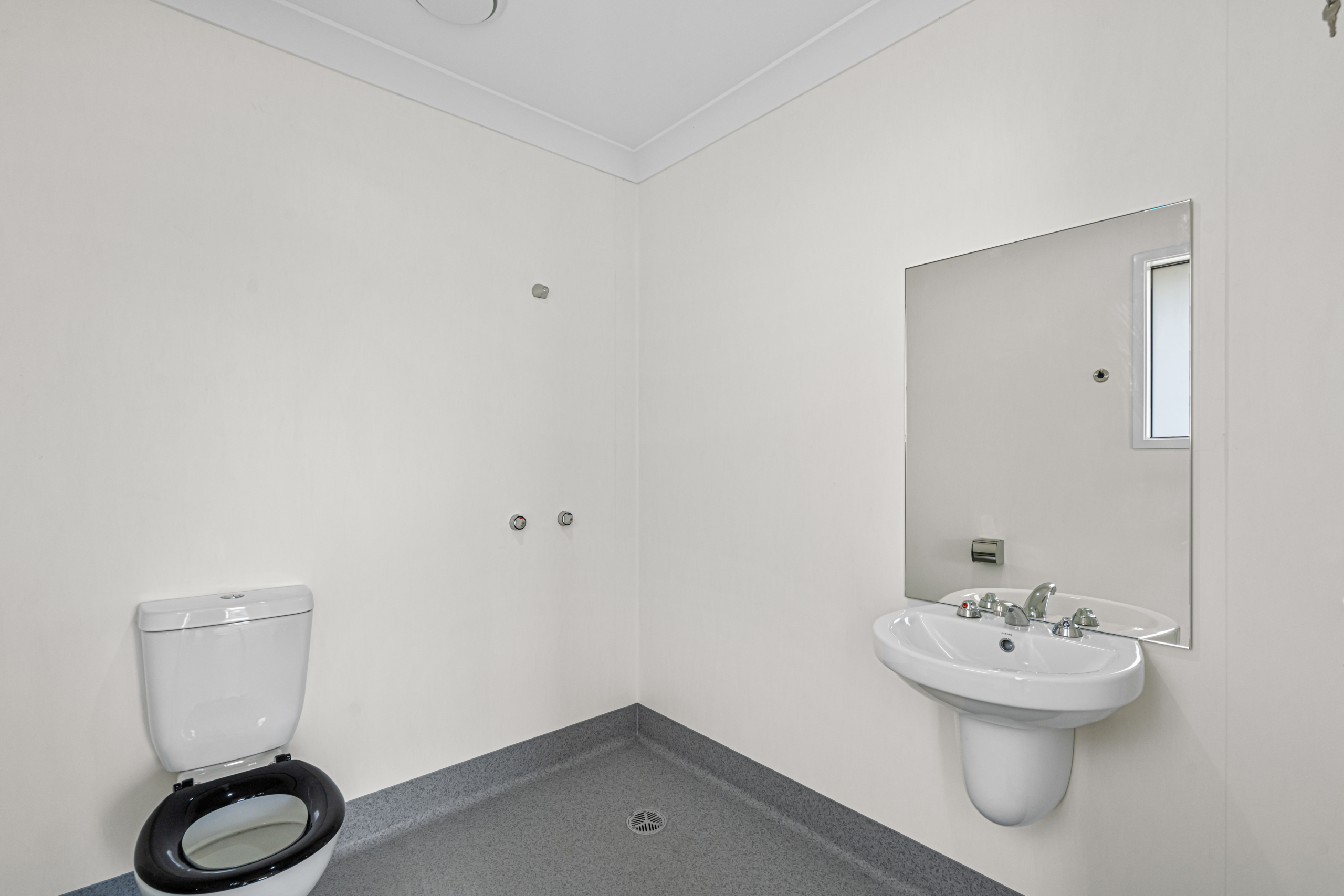 Fernvale, Ipswich Qld - ROBUST / IMPROVED LIVEABILITY HOUSE — Home image 13