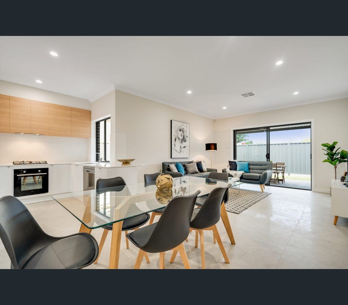 Kilburn SIL House 1:1 1:2 — Home image 4