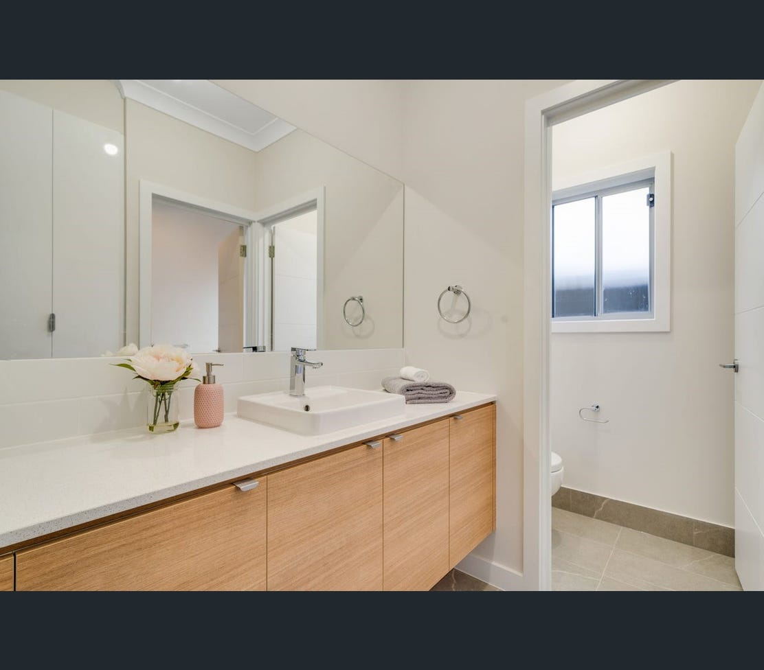 Kilburn SIL House 1:1 1:2 — Home image 8