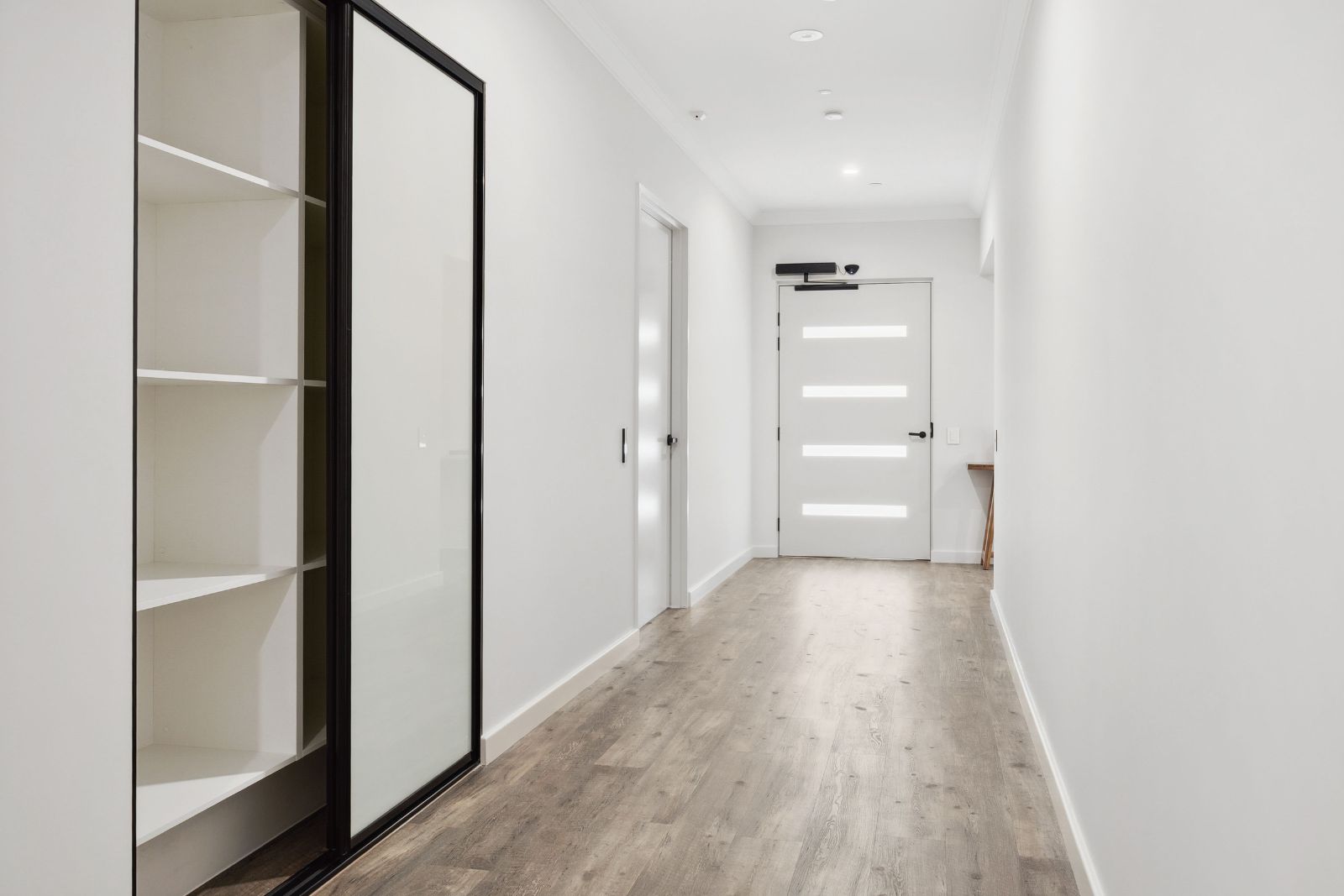 Clever Design in Coastal Location - 3 bed home plus 2-bed villa Disability Accommodation — Home image 9