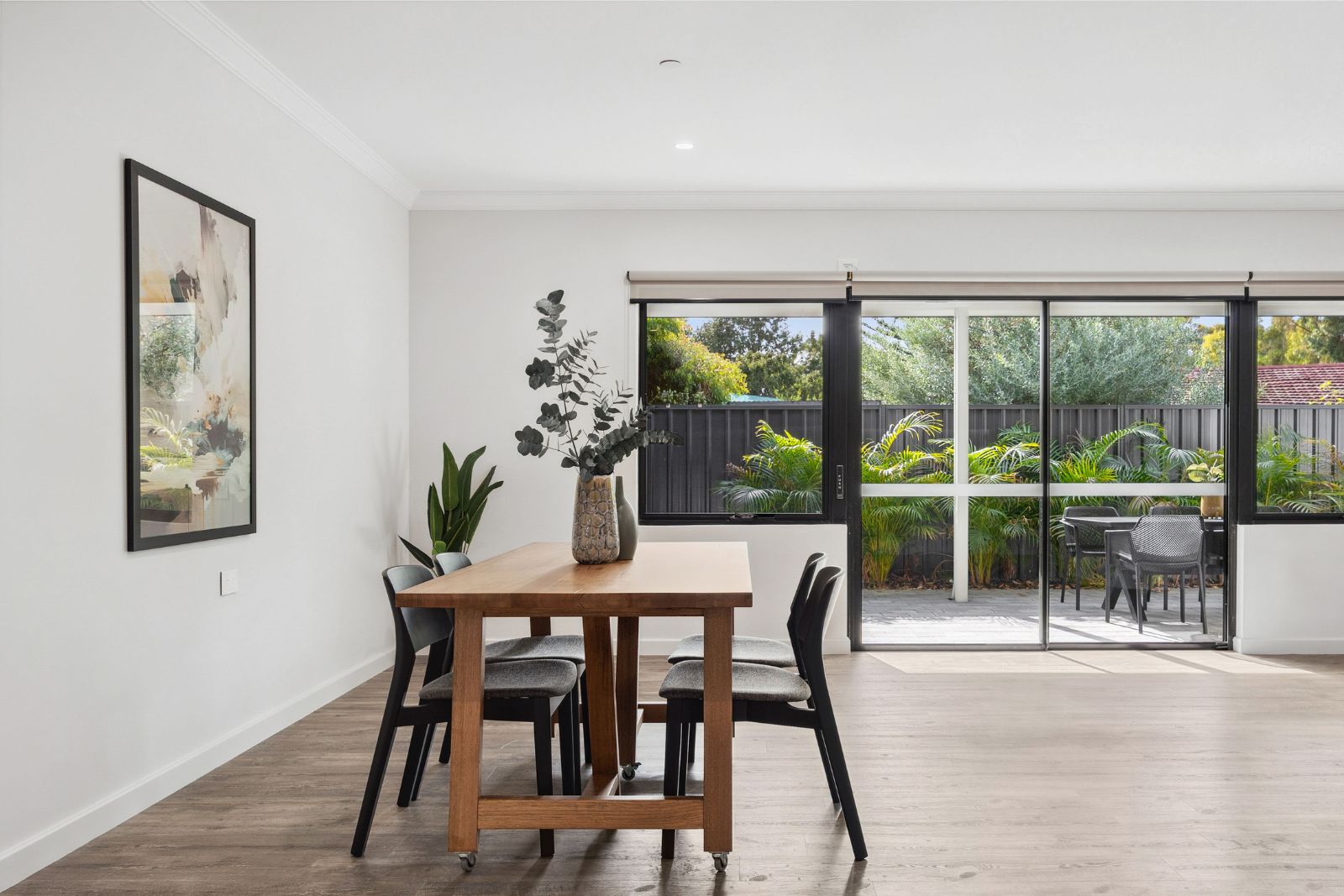 Clever Design in Coastal Location - 3 bed home plus 2-bed villa Disability Accommodation — Home image 17