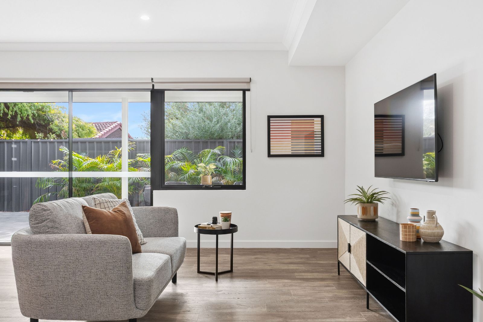 Clever Design in Coastal Location - 3 bed home plus 2-bed villa Disability Accommodation — Home image 20