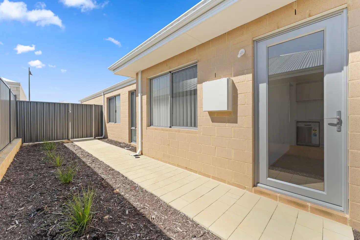 Lovely 2 bedroom House — Home image 5