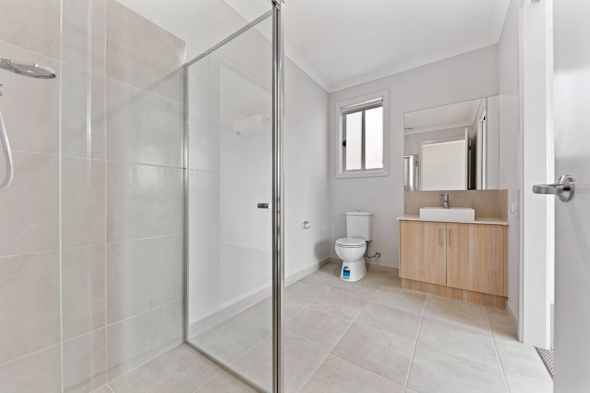 NDIS SDA: Exceptional Specialist Disability Accommodation in Weir Views, VIC — Home image 15