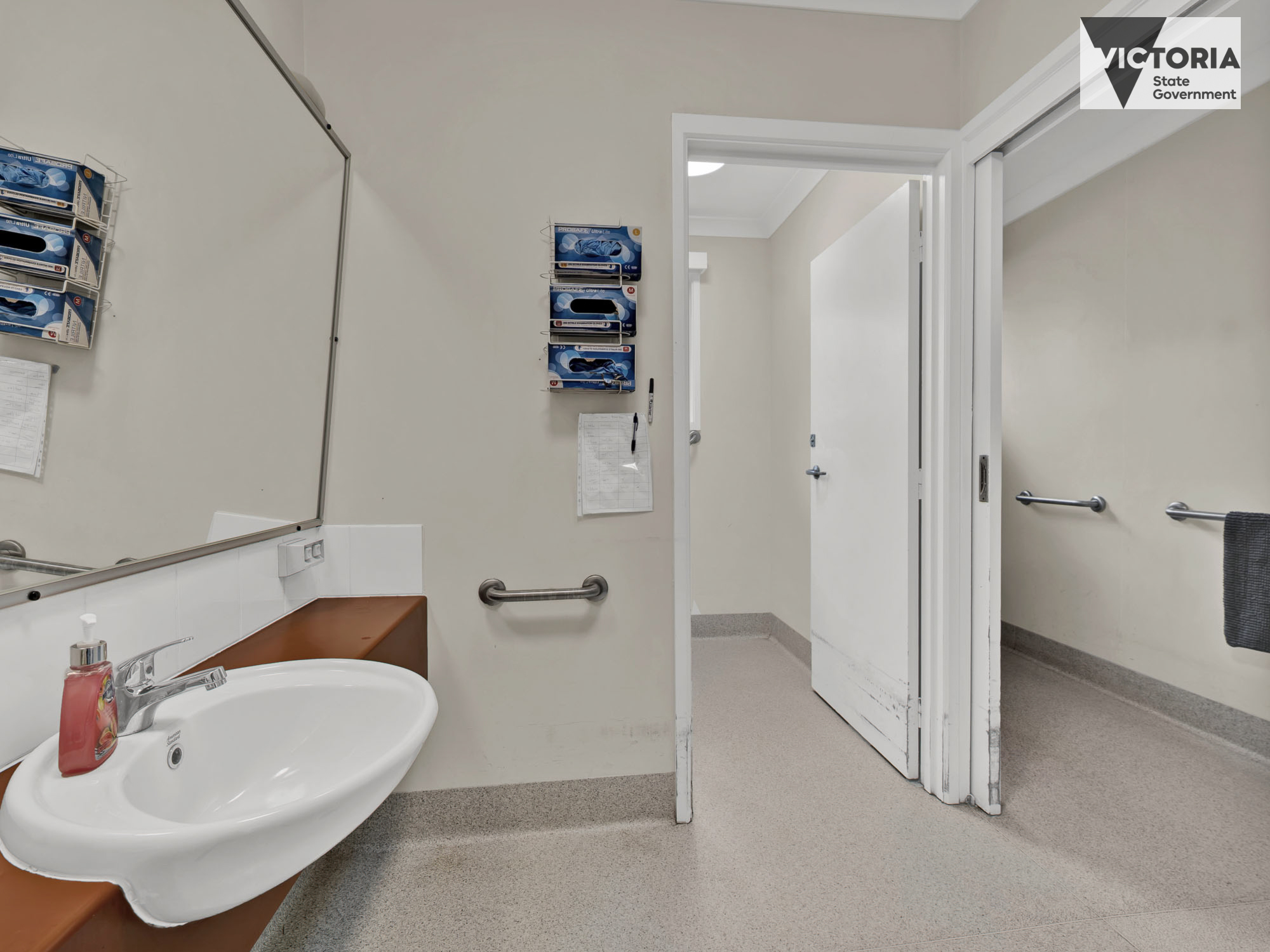 Fully accessible home in Mitcham — Home image 5